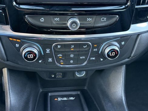 Certified 2023 Chevrolet Traverse High Country FWD image 29