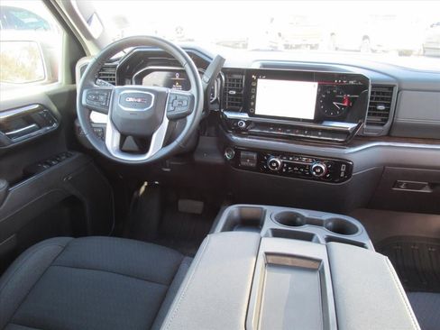 Used 2024 GMC Sierra 1500 Elevation AWD/4WD image 12