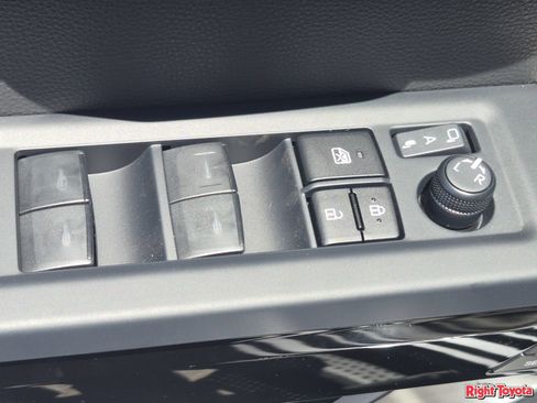 New 2026 Toyota Tundra Limited AWD/4WD image 16