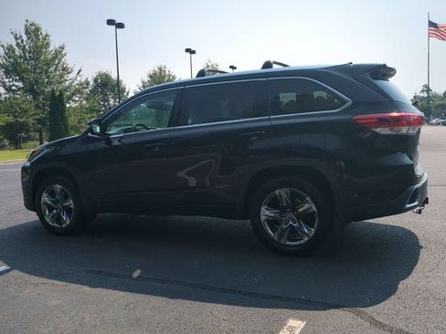 Used 2018 Toyota Highlander Limited Platinum AWD/4WD image 6