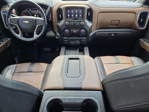 Used 2020 Chevrolet Silverado 1500 High Country w/ Technology Package image 12