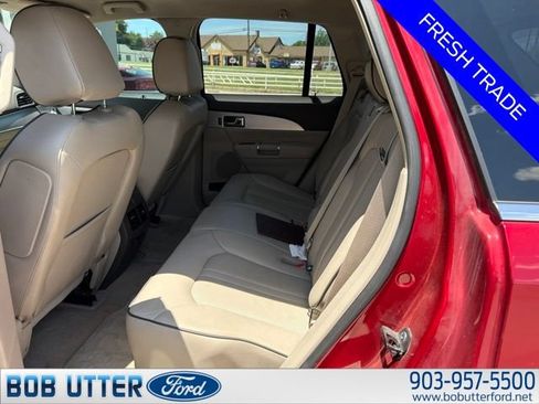 Used 2013 Lincoln MKX FWD image 8