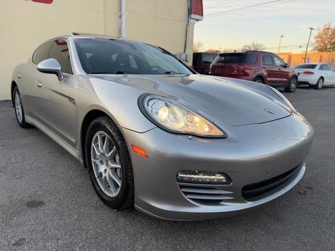 Used 2010 Porsche Panamera 4S image 3