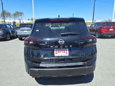 New 2026 Nissan Rogue SV FWD image 6