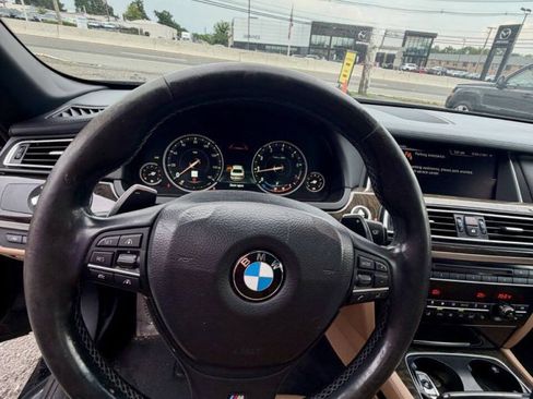 Used 2015 BMW 750Li xDrive AWD/4WD image 15