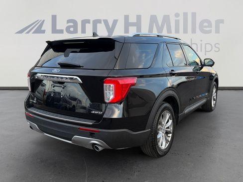 Used 2023 Ford Explorer Limited AWD/4WD image 5