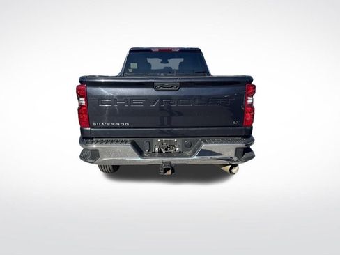 Used 2024 Chevrolet Silverado 2500 LT image 5