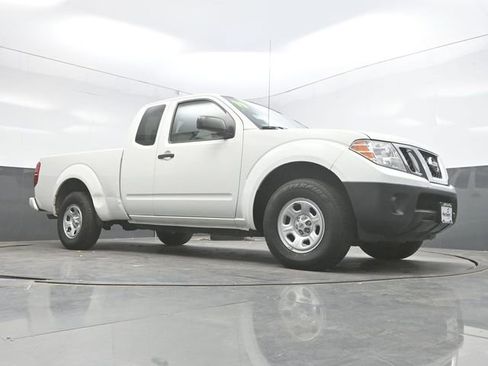Used 2019 Nissan Frontier S image 28