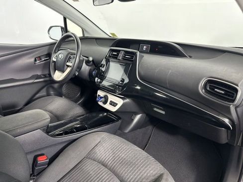 Used 2017 Toyota Prius Prime Plus w/ Carpet Mat Package FWD image 25
