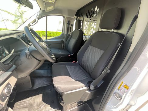 Used 2025 Ford Transit 250 Low Roof w/ Exterior Upgrade Package RWD image 17