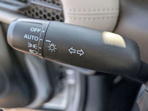 Used 2025 Honda HR-V LX image 30