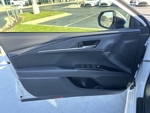 Certified 2025 Toyota Camry SE image 14