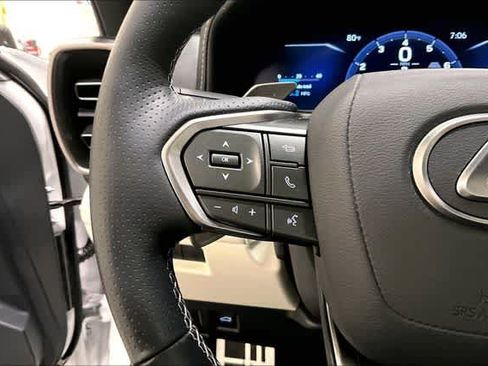Used 2026 Lexus IS 350 F Sport w/ Technology Package AWD/4WD image 11