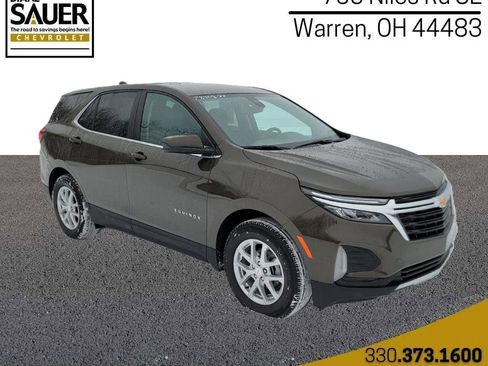 Used 2023 Chevrolet Equinox LT image 1