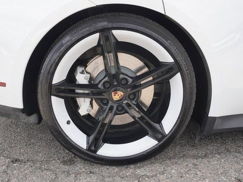 Used 2021 Porsche Taycan Turbo image 24