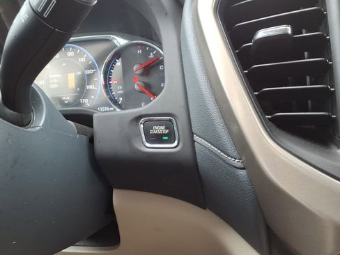 Used 2023 GMC Acadia Denali w/ Denali Technology Package AWD/4WD image 24