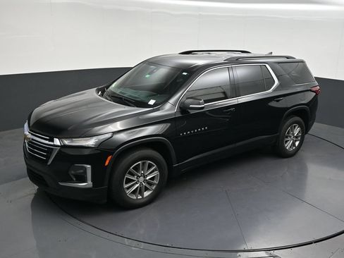 Used 2023 Chevrolet Traverse LT FWD image 16