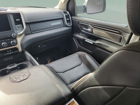 Used 2022 RAM 1500 Laramie AWD/4WD image 11