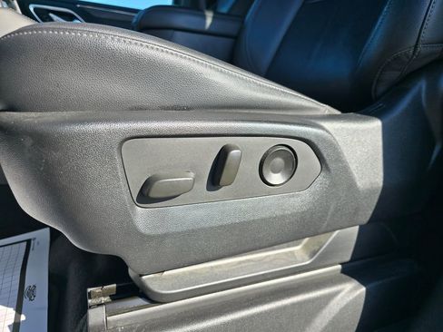 Used 2021 Chevrolet Tahoe Z71 image 20