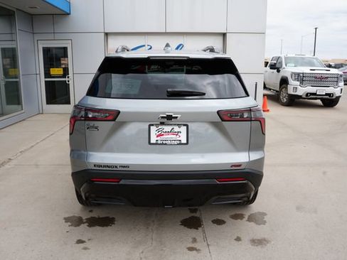 New 2026 Chevrolet Equinox RS w/ Convenience Package III AWD/4WD image 37