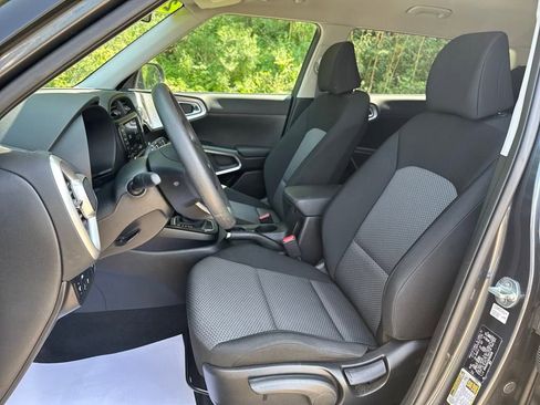 Used 2022 Kia Soul LX w/ Technology Package image 18