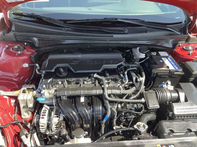 Used 2025 Hyundai Elantra Sport FWD image 28