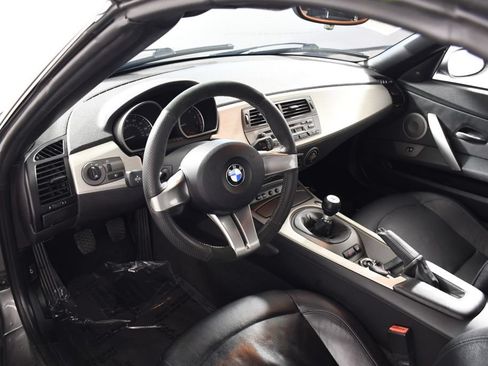 Used 2003 BMW Z4 2.5i RWD image 12