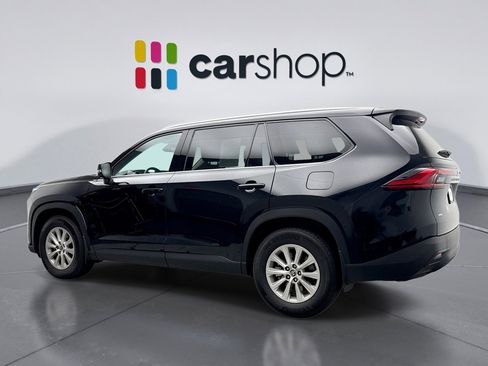 Used 2024 Toyota Grand Highlander AWD image 3