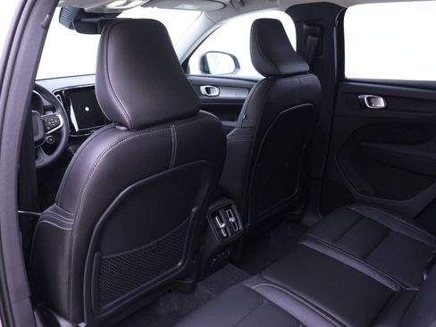 New 2026 Volvo XC40 B5 Plus w/ Protection Package Premier AWD/4WD image 11