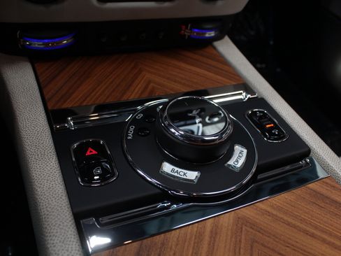 Used 2014 Rolls-Royce Wraith RWD image 84