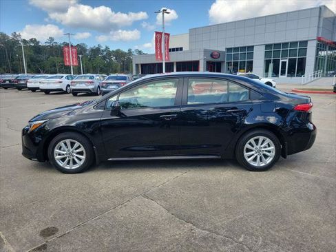 Certified 2026 Toyota Corolla LE w/ LE Premium Package FWD image 2