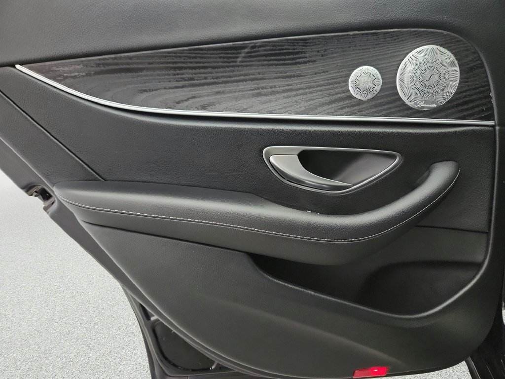 Used 2020 Mercedes-Benz E 350 4MATIC Sedan image 28