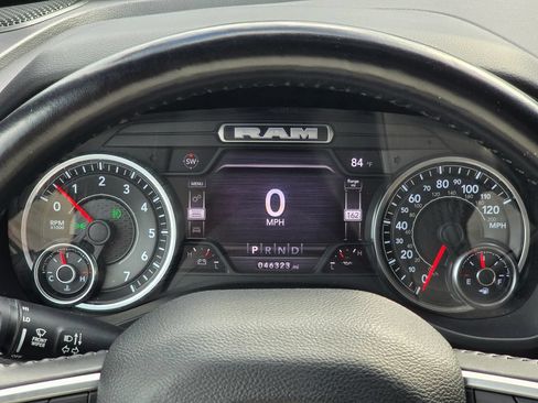 Used 2022 RAM 1500 Big Horn AWD/4WD image 31