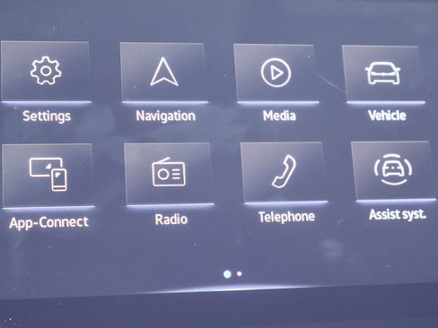 Used 2024 Volkswagen Taos SE FWD image 4