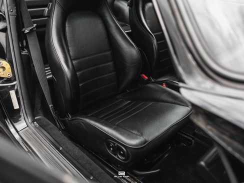 Used 1987 Porsche 911 Carrera RWD image 38