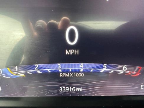 Used 2022 Jeep Grand Cherokee Limited image 16