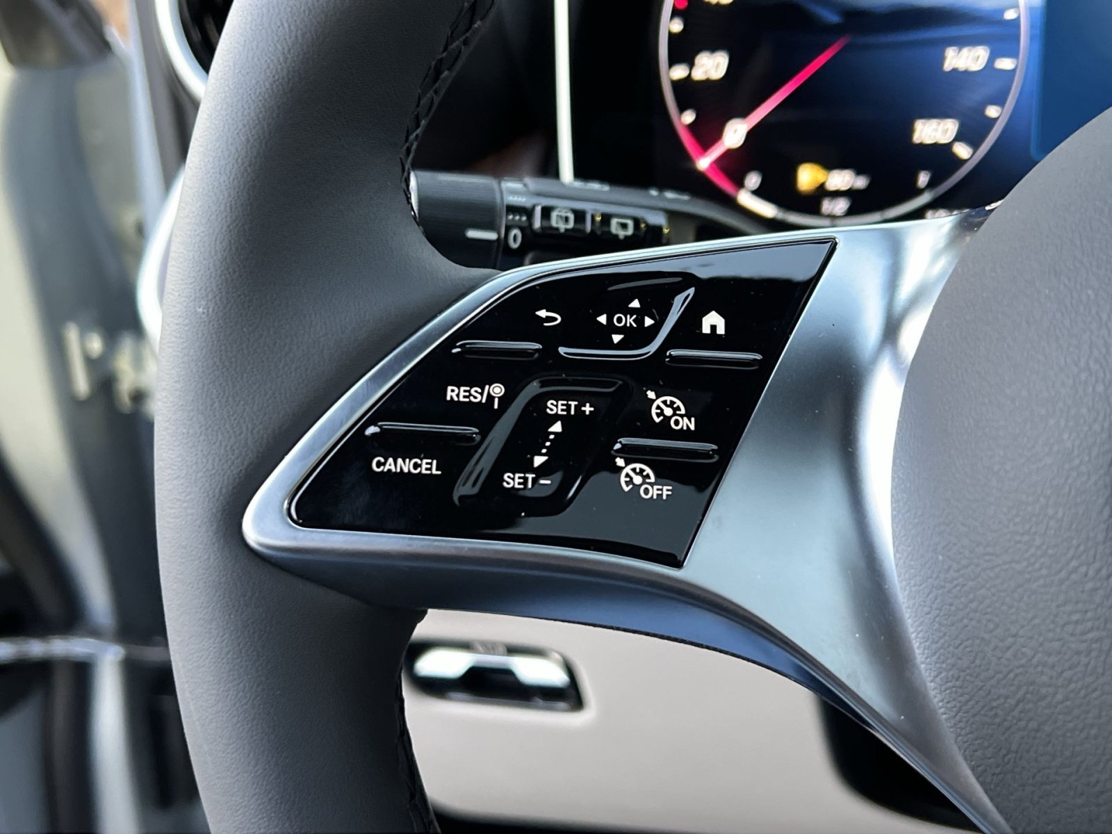 Certified 2026 Mercedes-Benz GLC 300 4MATIC image 30