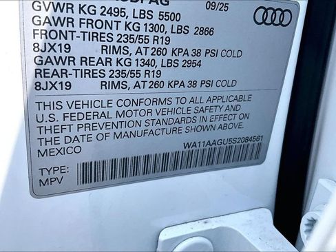 Used 2025 Audi Q5 Premium w/ Convenience Package AWD/4WD image 19