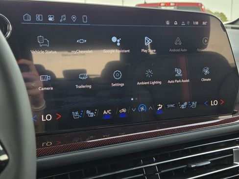 New 2026 Chevrolet Traverse RS image 11