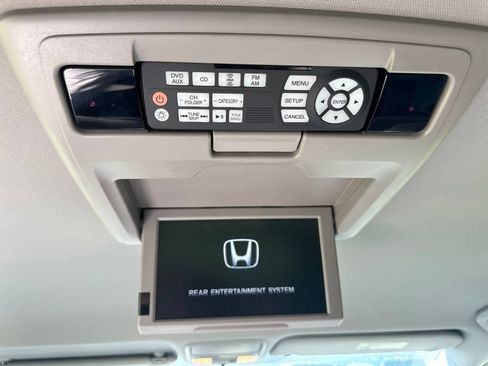 Used 2016 Honda Odyssey SE image 5