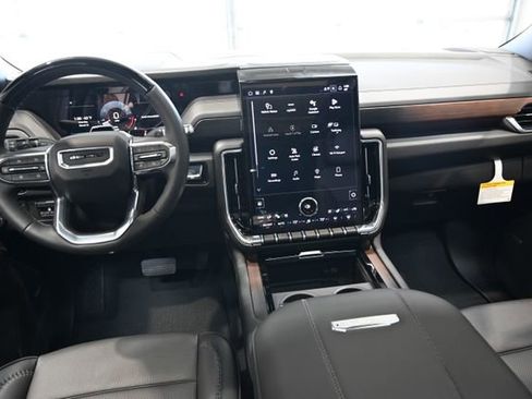 New 2026 GMC Yukon XL Denali w/ Denali Reserve Package image 15