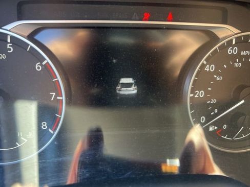 Used 2021 Nissan Rogue S image 11