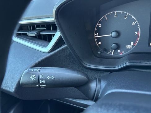 Used 2024 Toyota Corolla LE image 21
