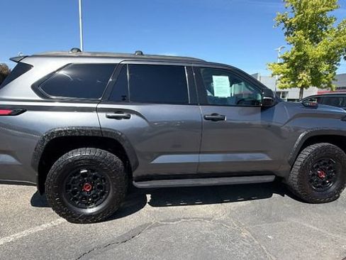 Used 2023 Toyota Sequoia TRD Pro AWD/4WD image 3