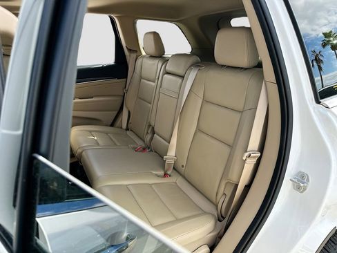 Used 2021 Jeep Grand Cherokee Limited image 25