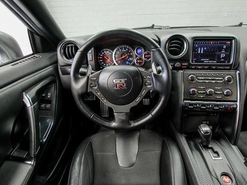 Used 2014 Nissan GT-R Premium AWD/4WD image 17