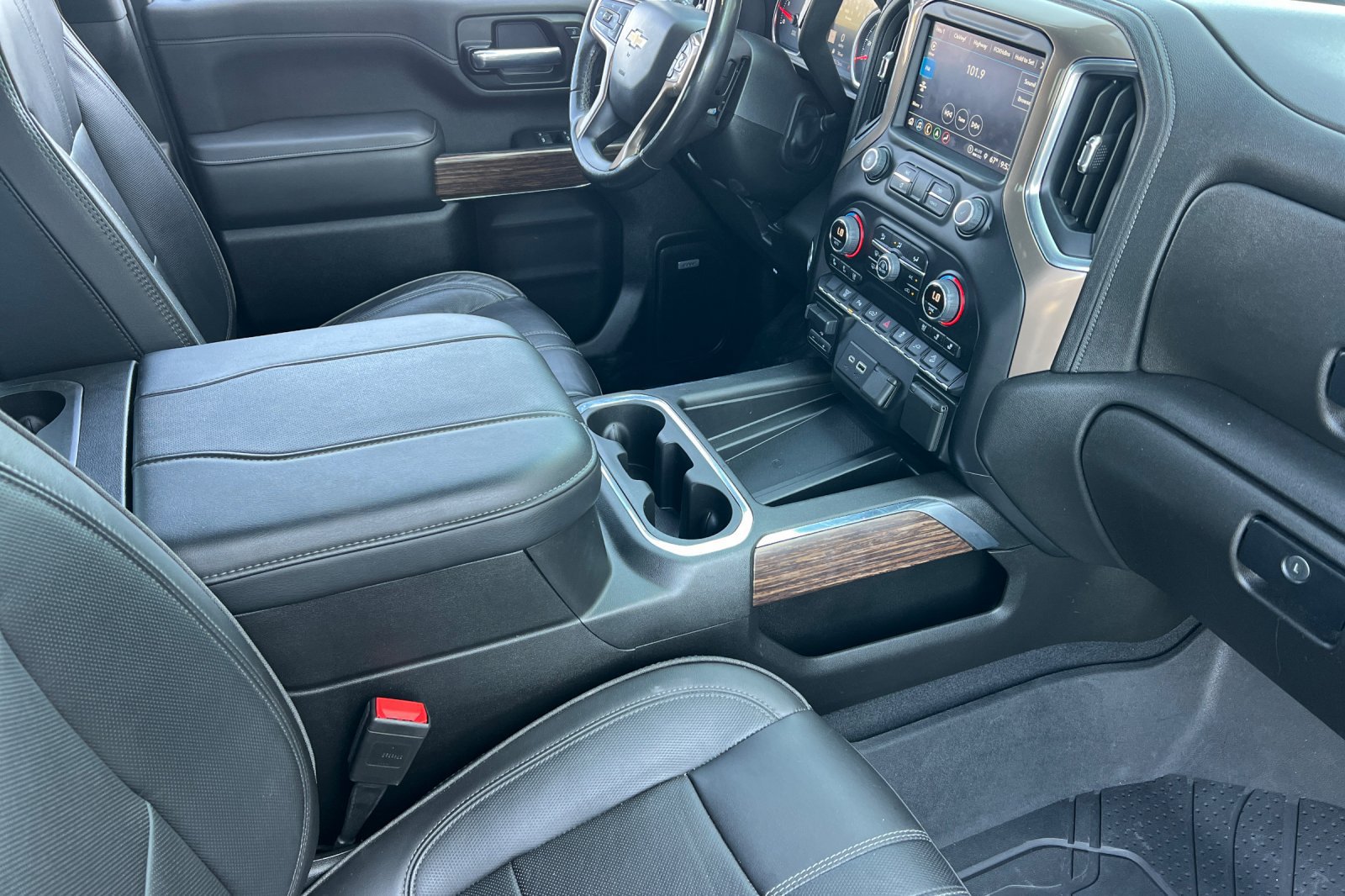 Used 2023 Chevrolet Silverado 3500 High Country AWD/4WD image 15
