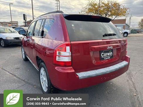 Used 2007 Jeep Compass Sport image 7