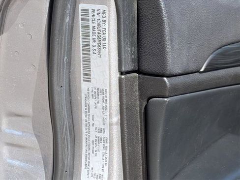 Used 2021 Jeep Grand Cherokee Laredo image 24