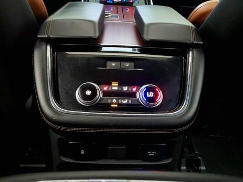 Used 2021 Lincoln Navigator Reserve AWD/4WD image 53
